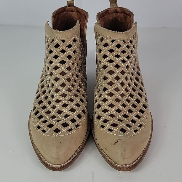 Jeffrey Campbell Taggart Open Weave Women's Booties - Picture 9 of 13